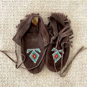 Brown leather vintage moccasins
